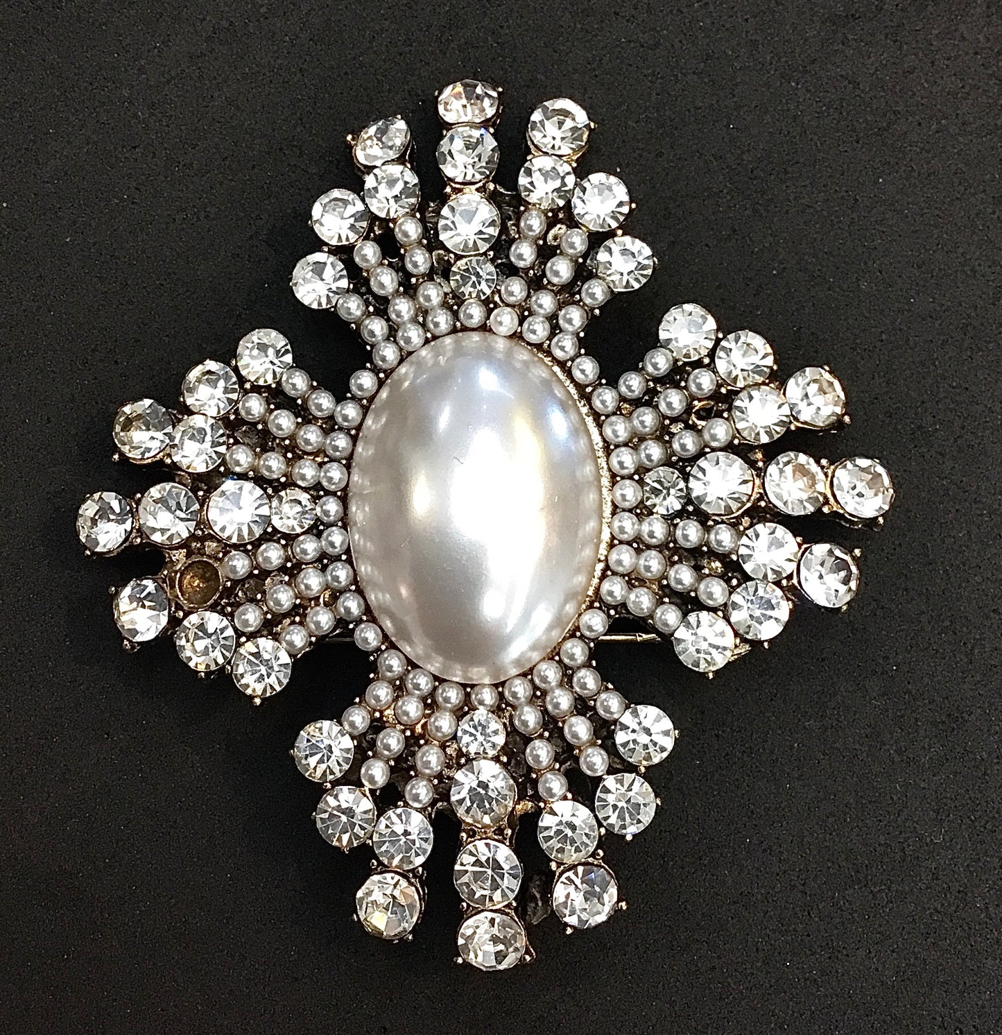 Brooch handmade