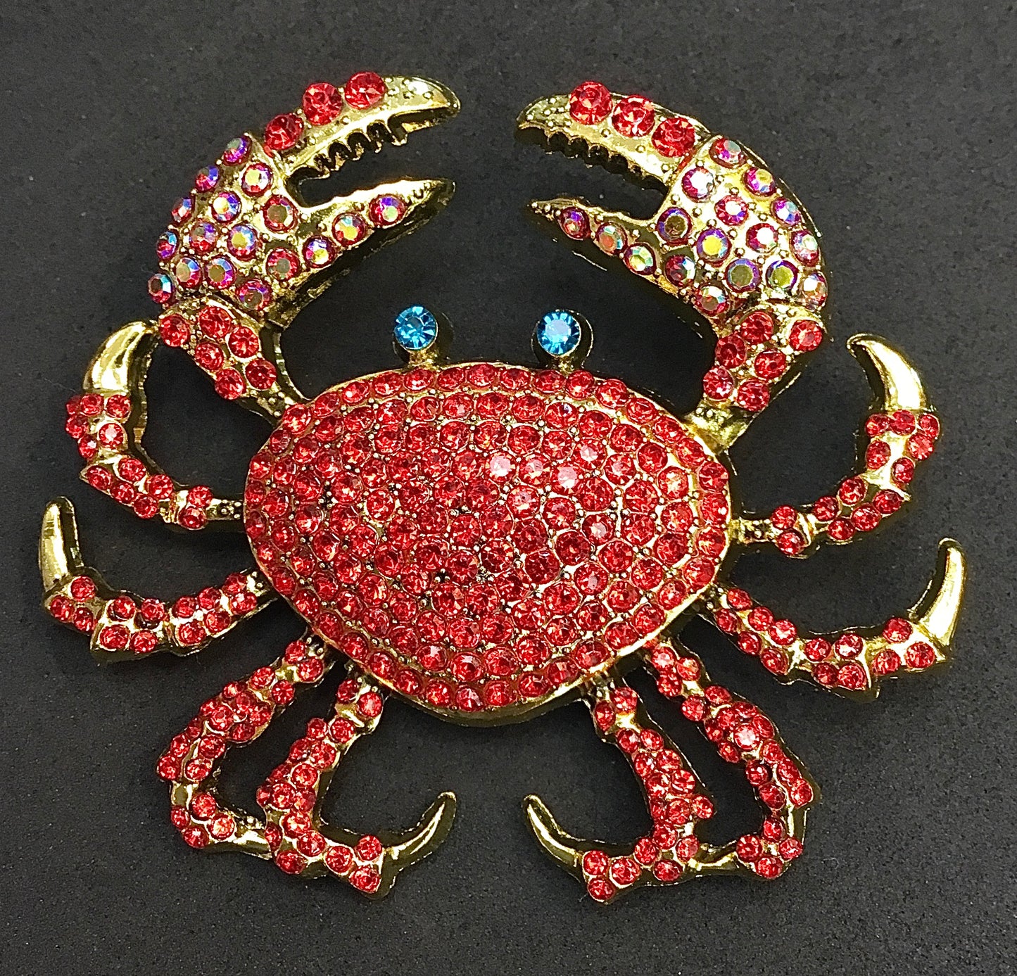 Brooch hand made