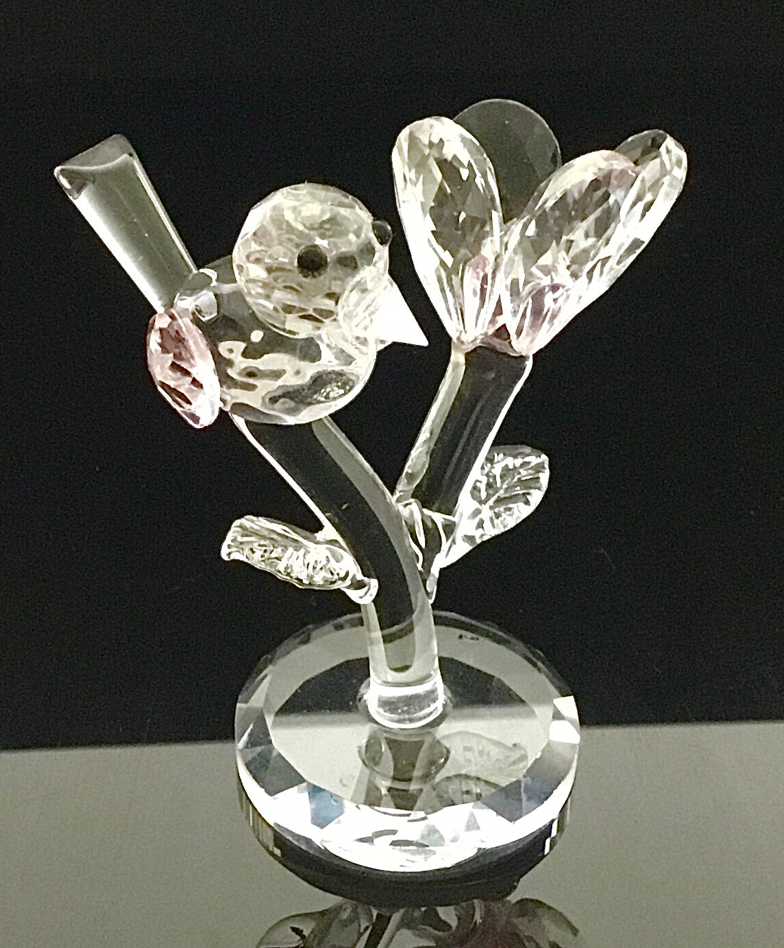 Vogel auf Baum Kristall Figur Rosa