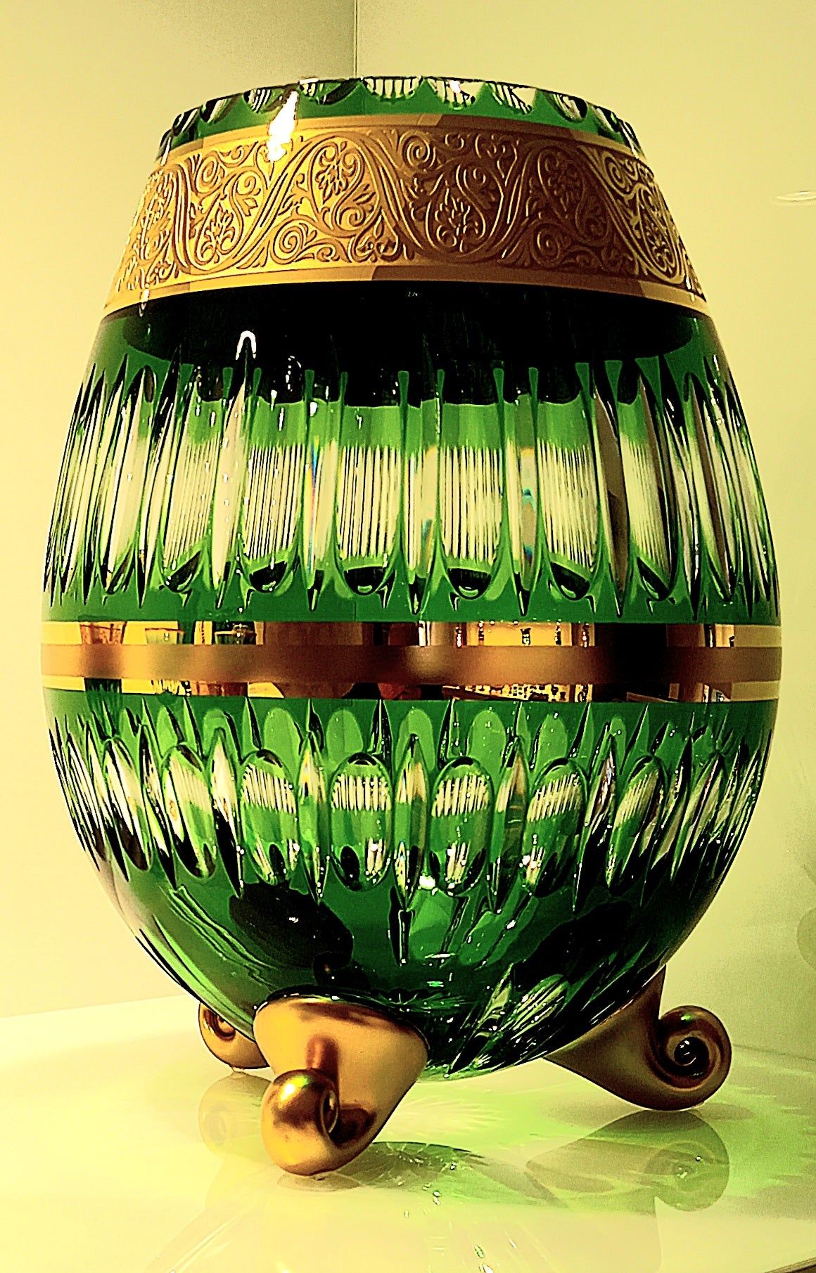Green Bowl cut with Gold on Demand