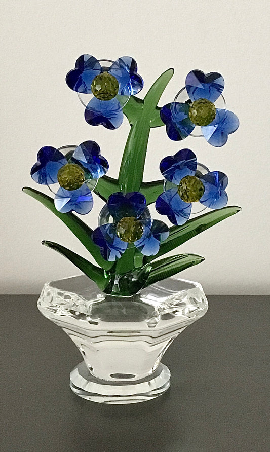 Blumenkorb Figur