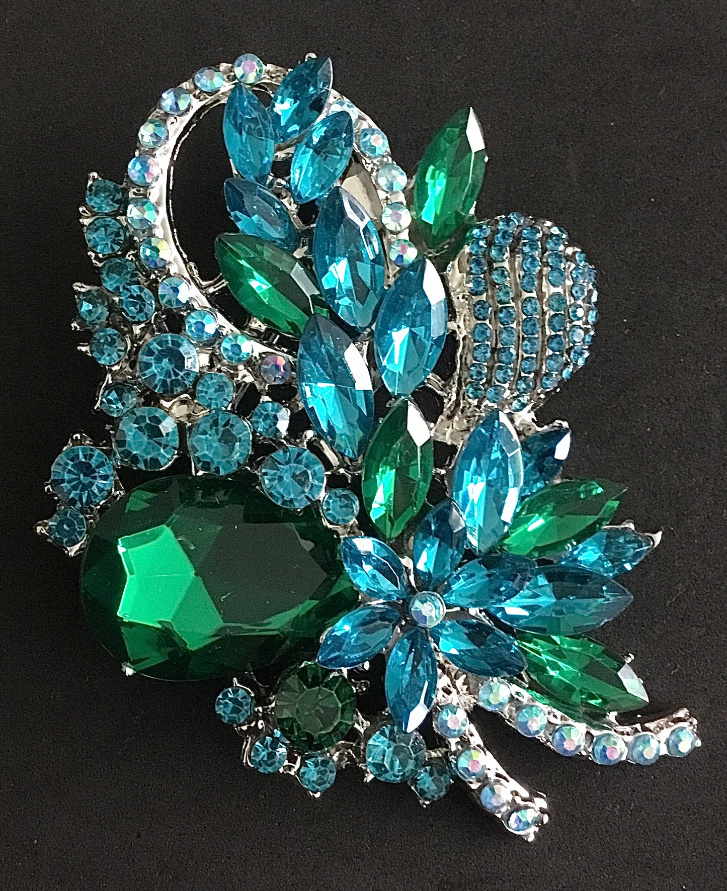 Brooch handmade
